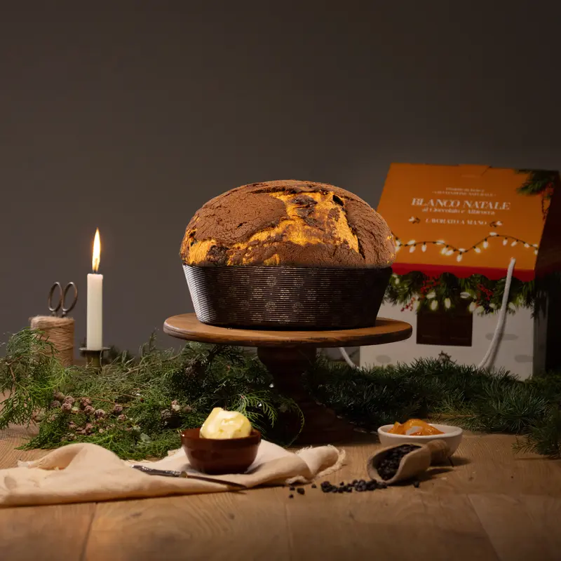 Blanco Natale Panettone 1 kg con Albicocca e Cioccolato