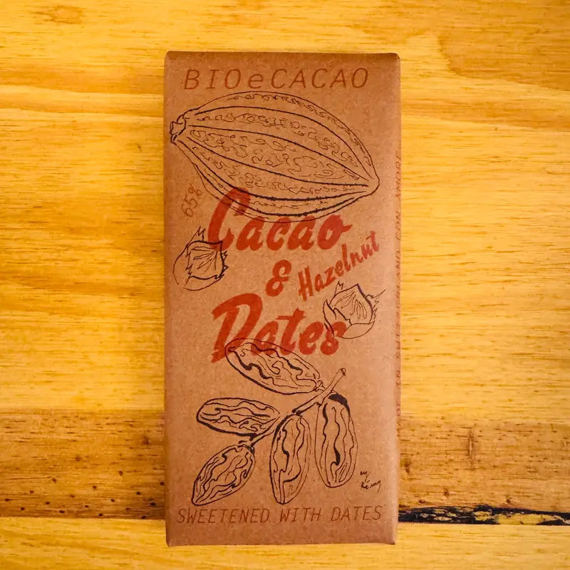 Chocolat 65% aux noisettes (sucré naturellement avec des dattes) BIO