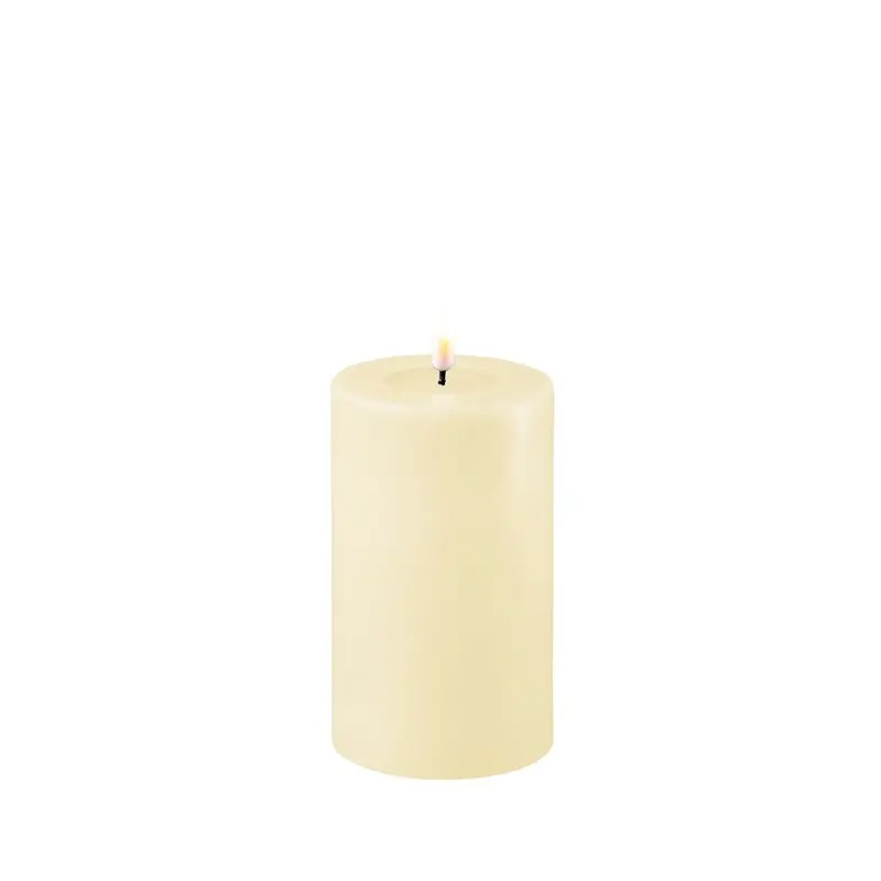 Creme Stumpenkerze Indoor LED 12,5 cm
