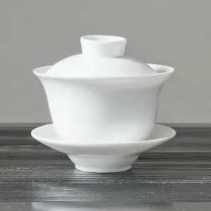 Gaiwan in zwei Variationen