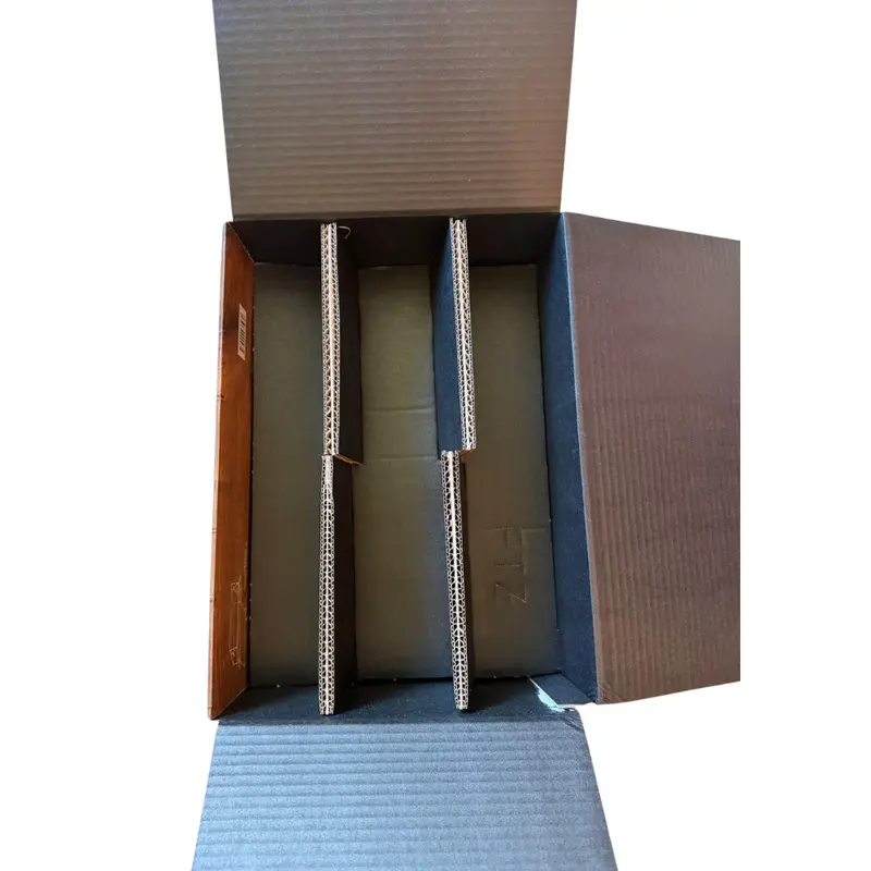 Geschenkbox für 6 Weinflaschen – stilvoll auf zwei Etagen