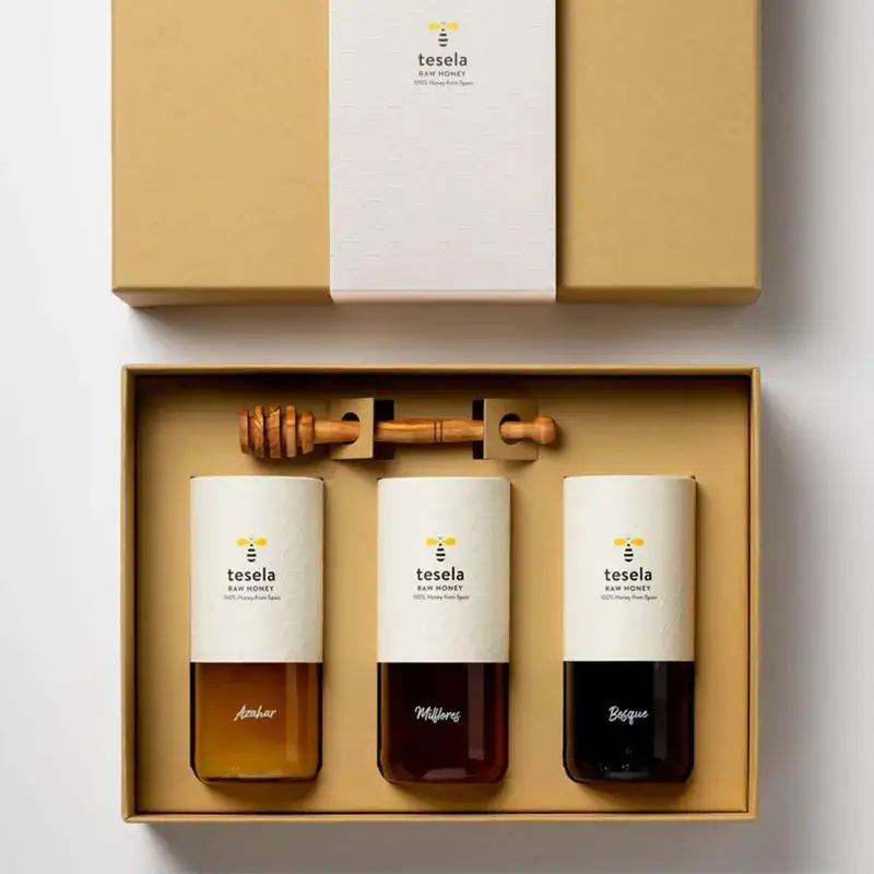 Geschenkbox von Tesela – Exklusive Honigvielfalt stilvoll verschenken