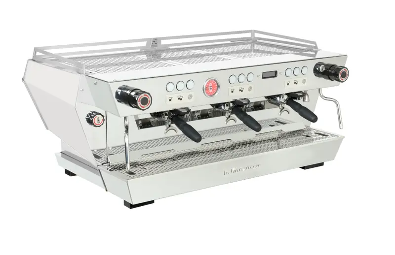 La Marzocco KB90 AV 3-gruppig – Siebträgermaschine mit Straight-In