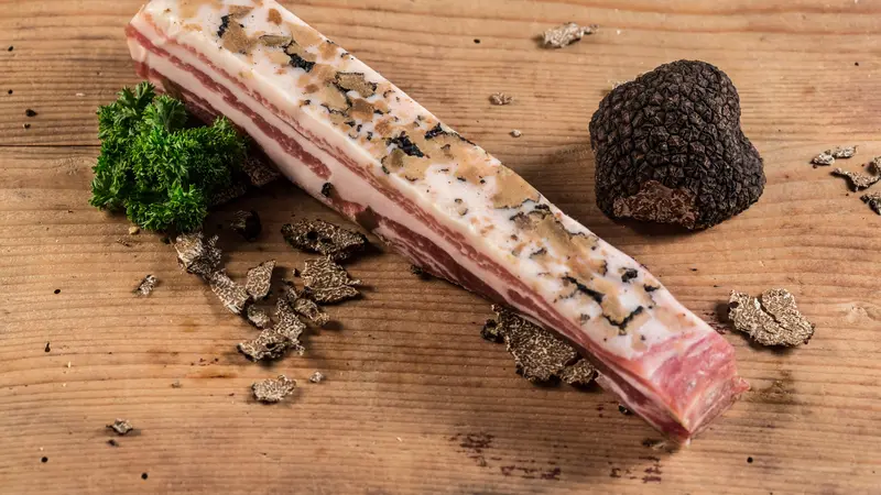 Lard séché de la Gruyère à la Truffe Suisse