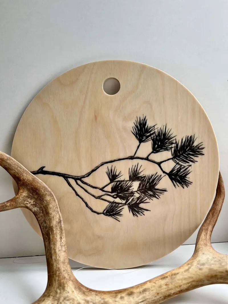 Miiko Schneidebrett Kieferzweig Ø24cm