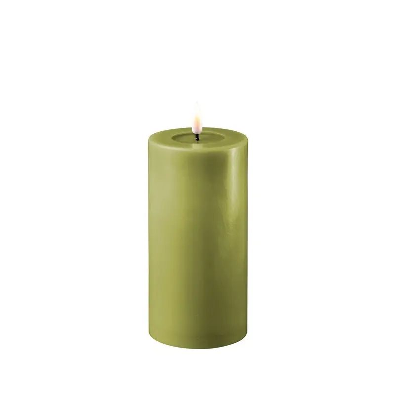 Olivgrüne Stumpenkerze Indoor LED 15 cm