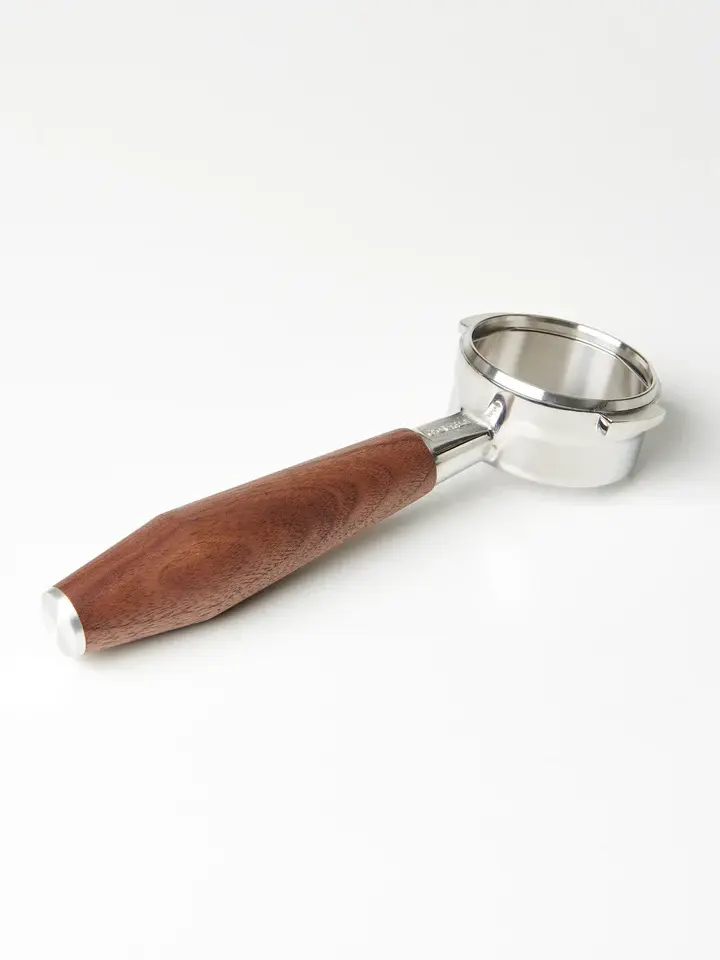 Pesado Specht Design Doppelauslauf oder Boden Los Portafilter mit Holzgriff & Metall-Endkappe