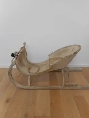 Schlitten Eisen creme H 35cm L 80cm B 38