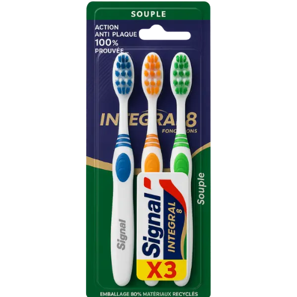 Signal Integral 8 Toothbrush – Soft (Pack of 3)
