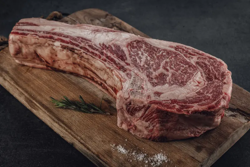 Tomahawk Steak | Creekstone Farms Prime selection