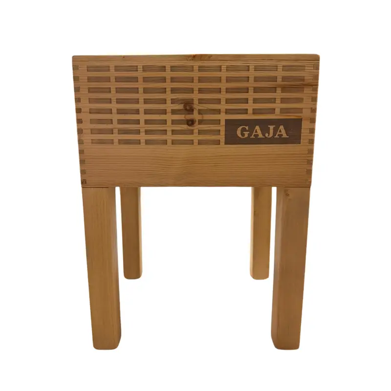 Weinkisten-Hocker "GAJA" - Unikat